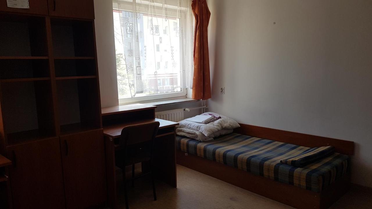 Dom Studencki Nr 11 Gdansk Brzezno Ngoại thất bức ảnh