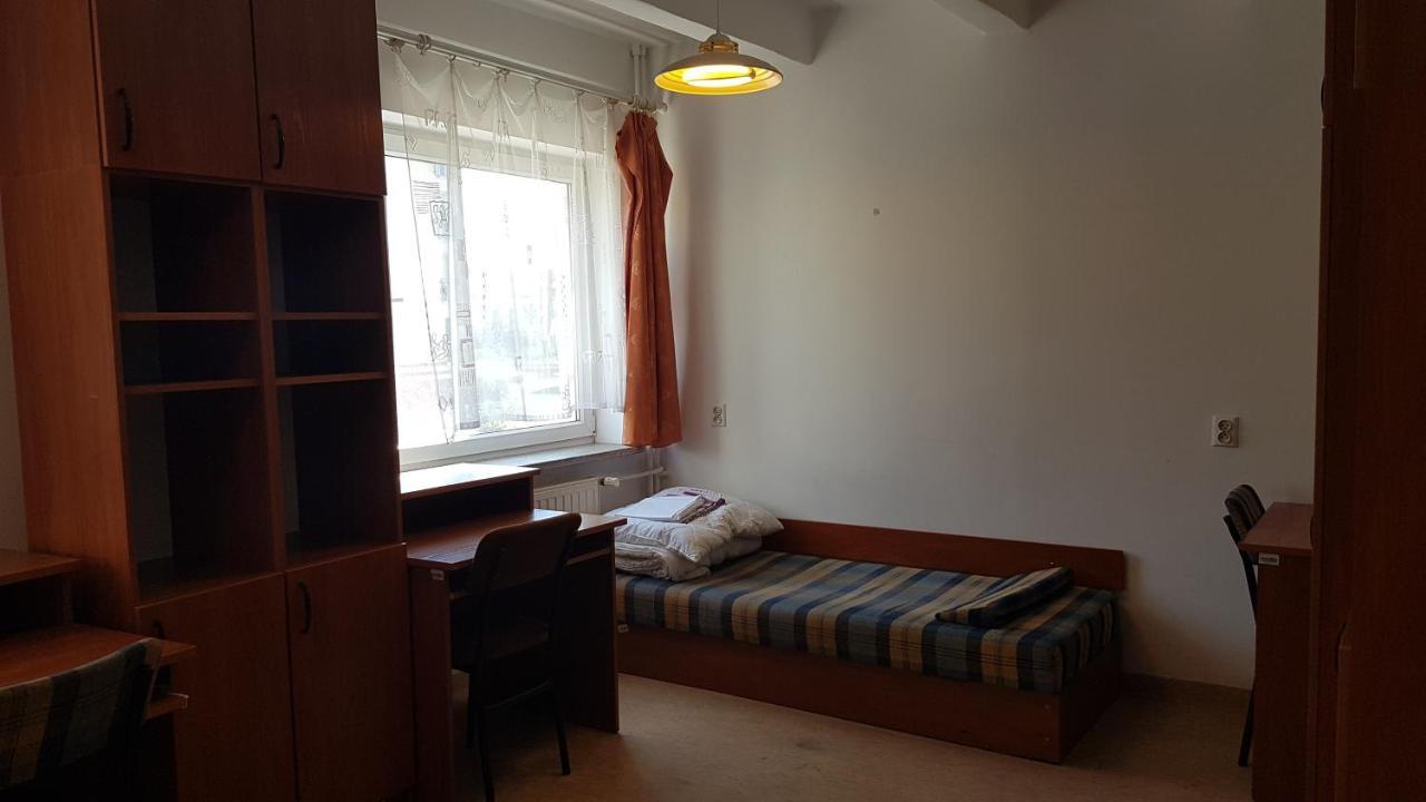 Dom Studencki Nr 11 Gdansk Brzezno Ngoại thất bức ảnh